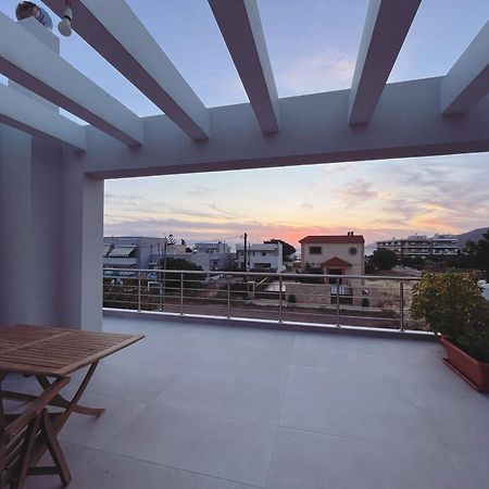 Blueline Apartment 2 ลูตรากี ภายนอก รูปภาพ