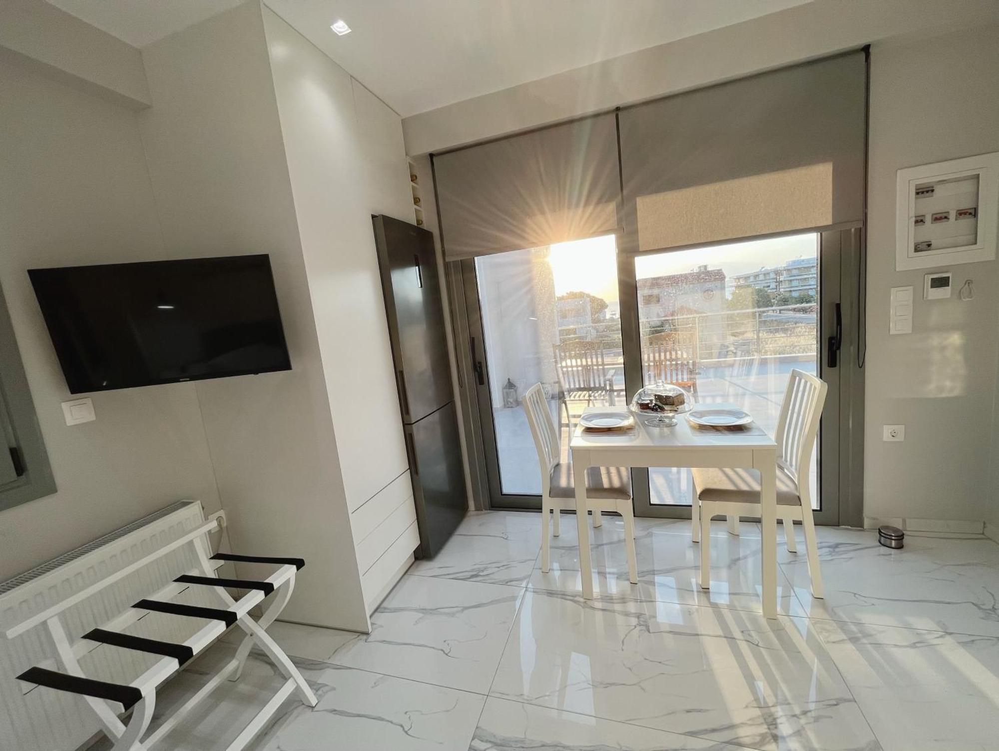 Blueline Apartment 2 ลูตรากี ภายนอก รูปภาพ