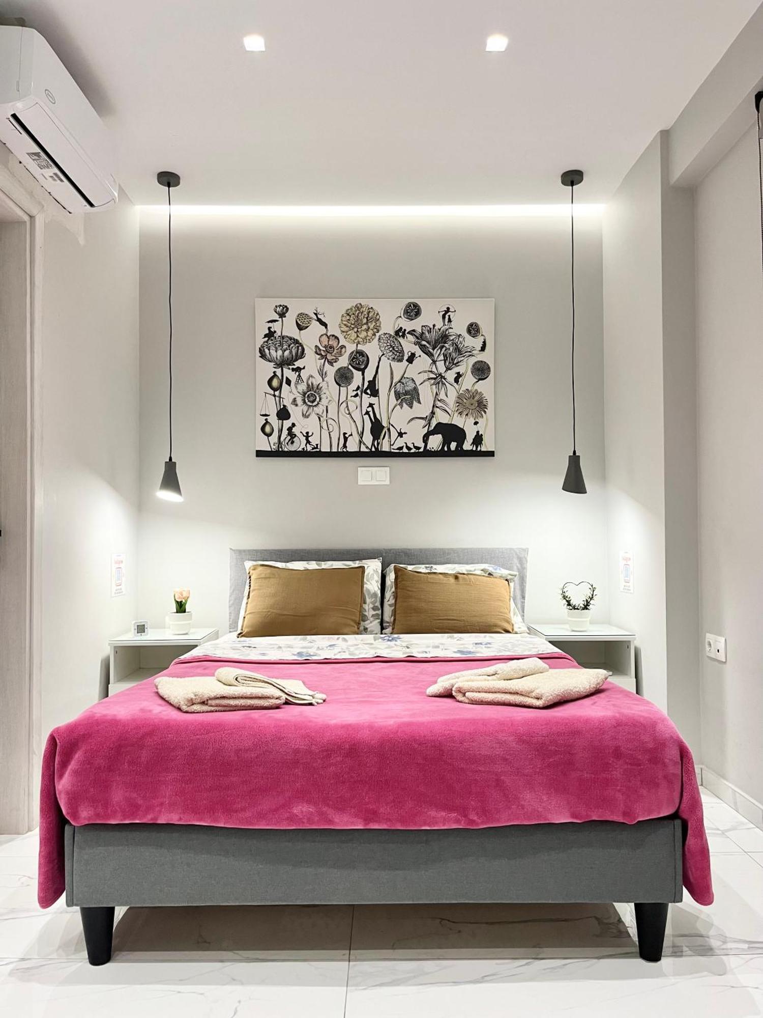 Blueline Apartment 2 ลูตรากี ภายนอก รูปภาพ
